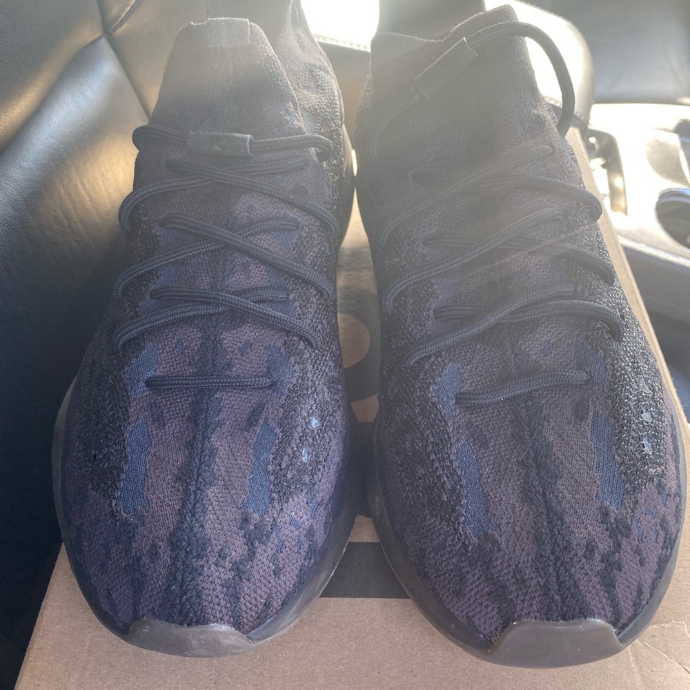 Yeezy Boost 380 Onyx Size 13.5